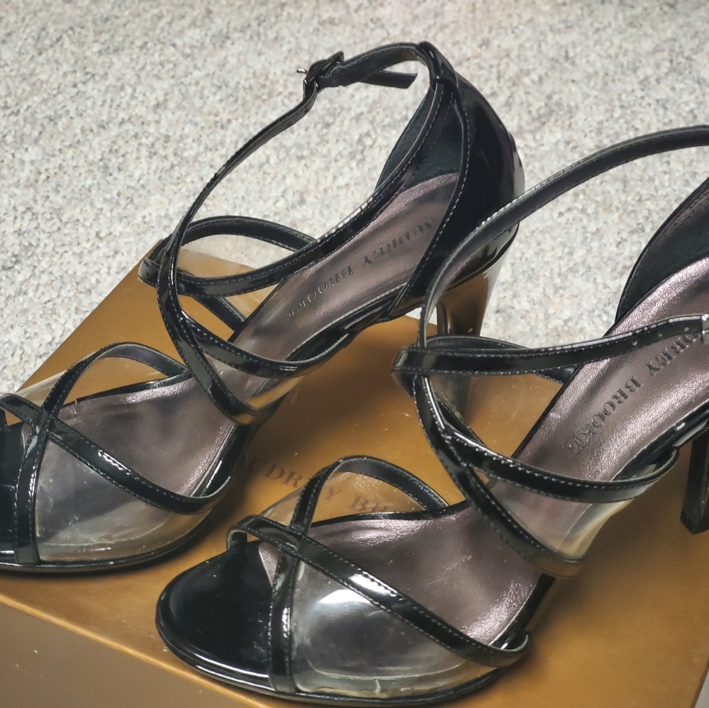Shoes - Picture 5 of 5